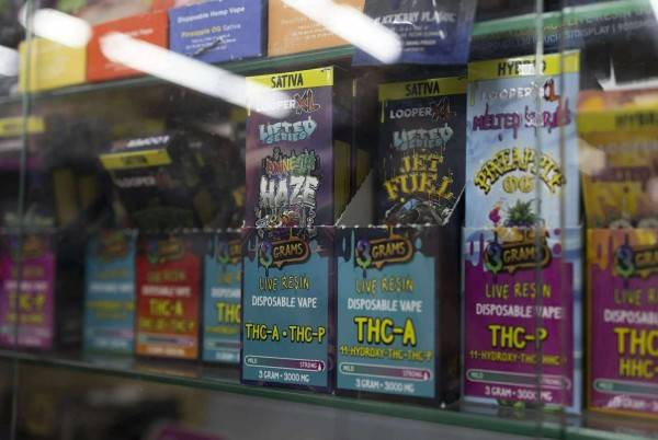 Posterga Texas prohibición a productos con THC