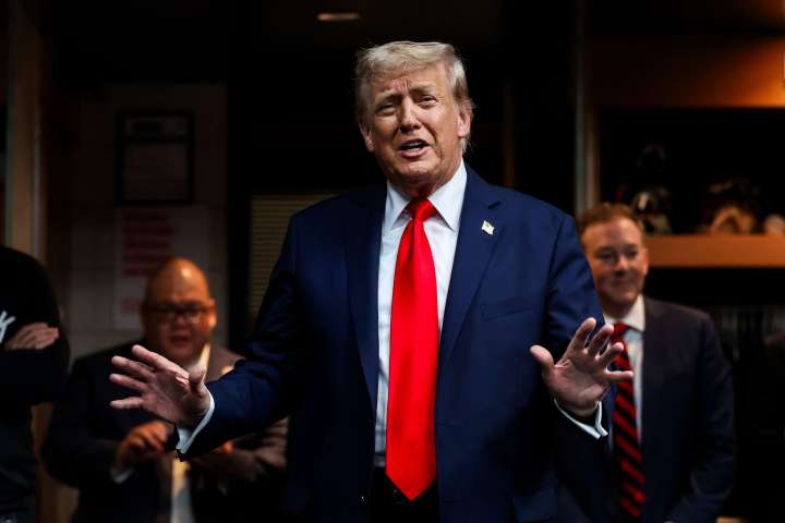 Trump lanza advertencia al régimen de Maduro: «Enfrentará consecuencias gravísimas si no acepta a todos los deportados»