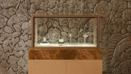 Van Cleef & Arpels Opens an Exhibition Dedicated to Art Deco in Tokyo