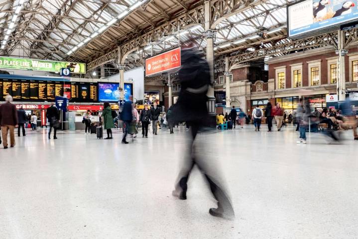 London travel news LIVE: Trains running to and from Clapham Junction disrupted during rush hour