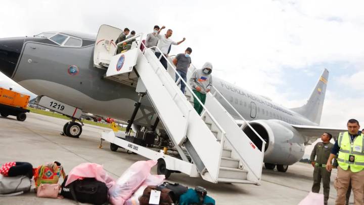 ¿En qué van las ayudas que anunció el Gobierno para los deportados de EE. UU.?