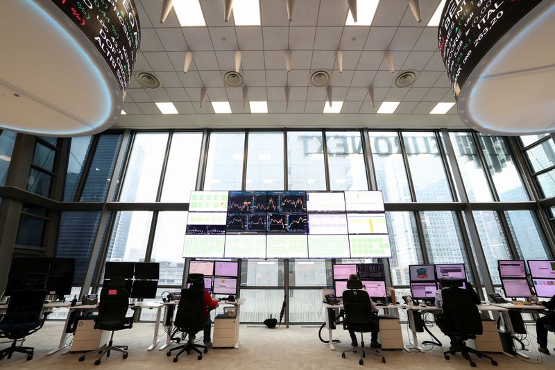 Investors see European stocks as compelling in bid to diversify
