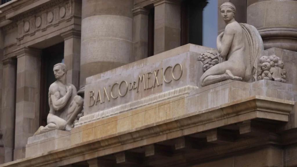 Banxico rechaza mandato dual por riesgos políticos