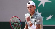 Alejandro Tabilo accede al cuadro principal del ATP 250 de Chengdú tras una dramática definición