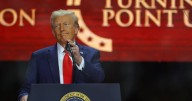 Trump entregará Medalla Presidencial de la Libertad a Charlie Kirk: ‘es un mártir de la libertad’