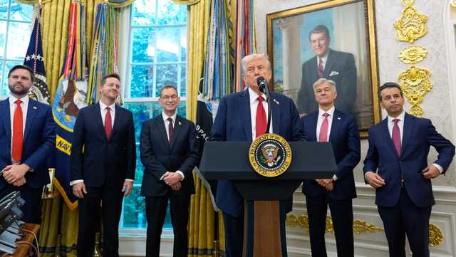 Pfizer agrees to lower drug costs for Medicaid in deal with Trump