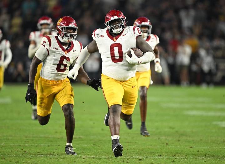 Deadspin | After extended delay, USC opens Big Ten play with win at Purdue