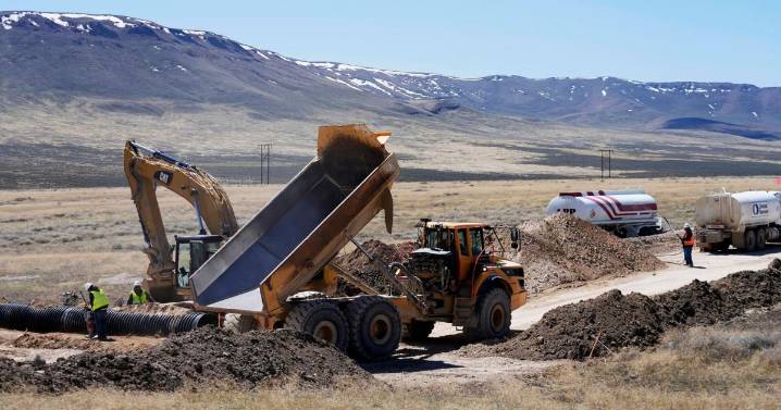 Trump moves toward deal to give US an equity stake in company developing Nevada lithium mine