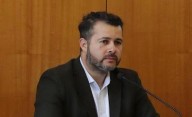 Decretan prisión preventiva para funcionario municipal que mordió la oreja del alcalde de Melipeuco