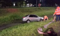 Estaba alcoholizado, perdió el control  del auto y terminó en una zanja