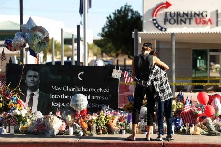 Arizona rinde homenaje al cuerpo de Charlie Kirk bajo fuertes medidas de seguridad