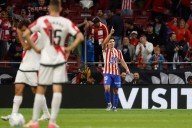 Julián Alvarez y la épica disimulan la crisis