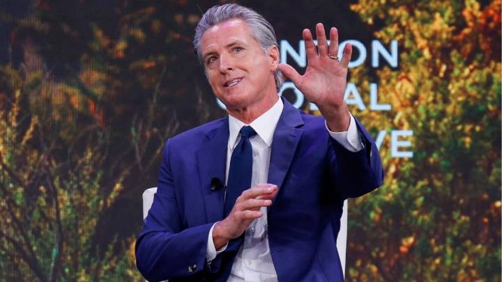 California’s Newsom Signs Law Requiring AI Safety Disclosures