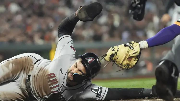 Giants derrotan a Diamondbacks en clave batalla por el wild card