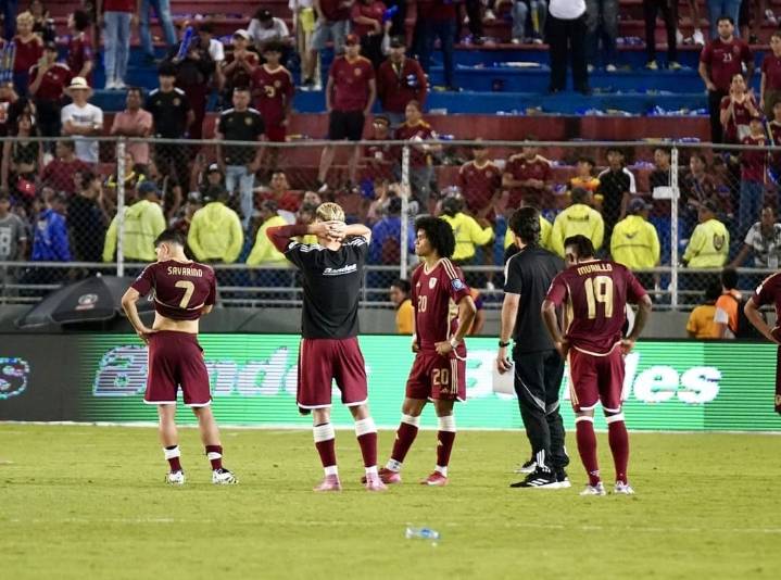 Venezuela recibió una inesperada goleada y quedó fuera del repechaje