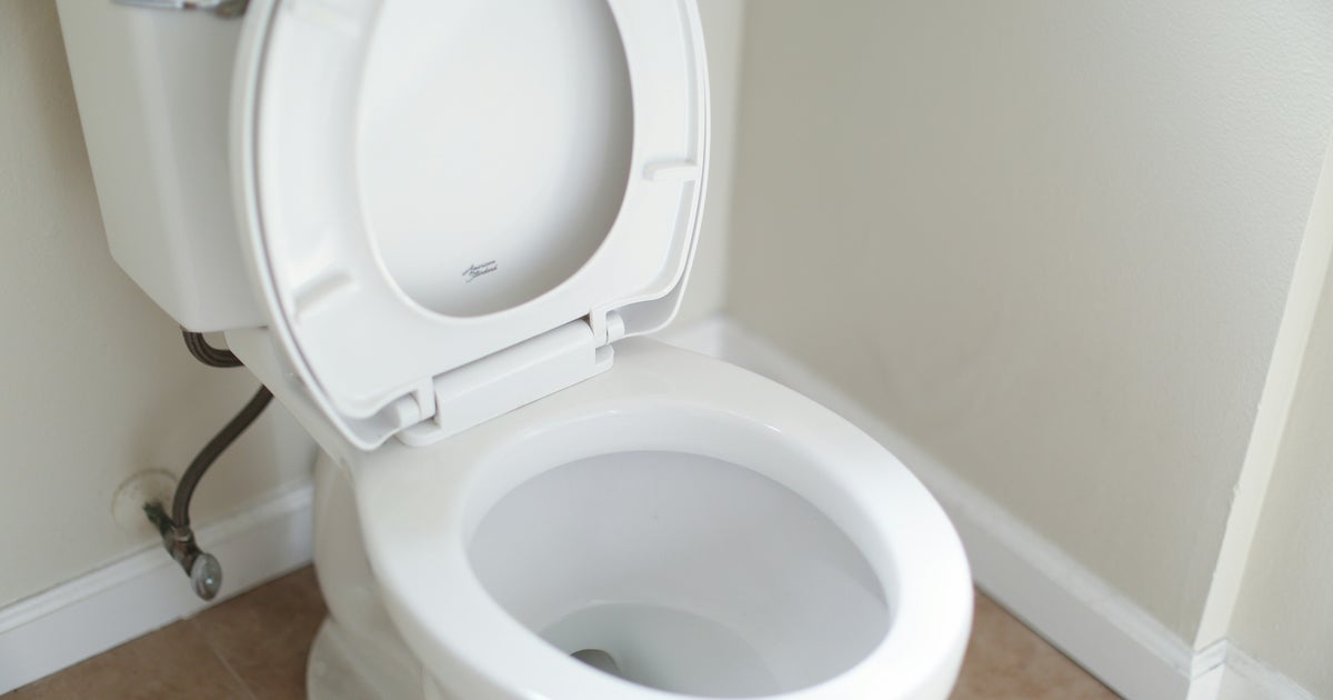 5 Pee Changes A Cancer Doctor Would Never, Ever Ignore