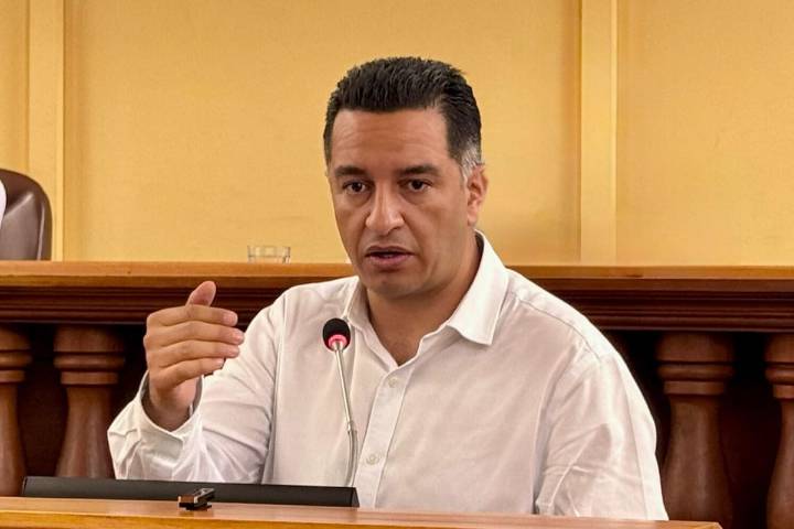 Explíquele al país por qué no investigó la corrupción en la salud: Idárraga a exfiscal Barbosa