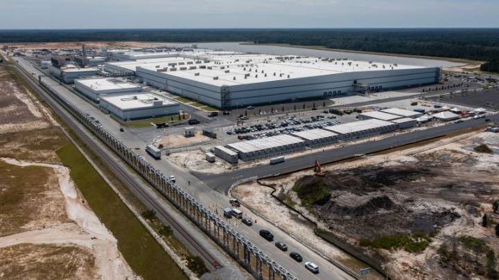 Hyundai battery plant faces at least 2-3 month startup delay following raid, CEO says