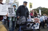 Represión en el Congreso: al menos dos personas fueron golpeadas en la marcha de jubilados