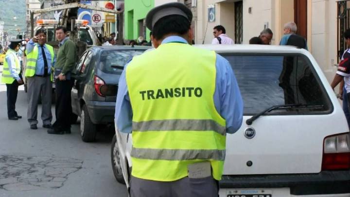 Inspectores dejan de controlar el estacionamiento: cuál será su nueva función en San Salvador