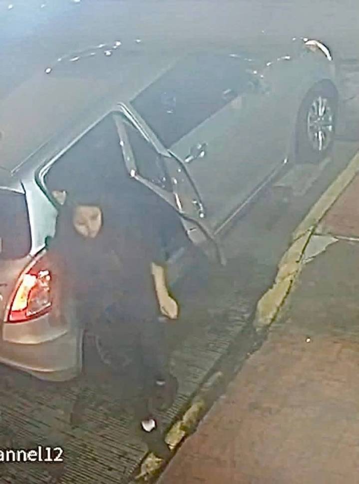 Mujer abandona bebé tras dar a luz en la calle; ciclista la rescata