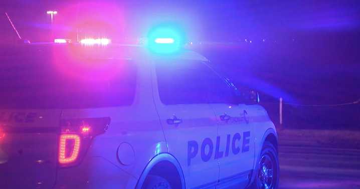 CPD: 17-year-old boy hospitalized after he was shot in Roselawn