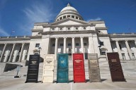 V.L. Cox’s ‘End Hate’ installation returns to Lincoln Memorial 