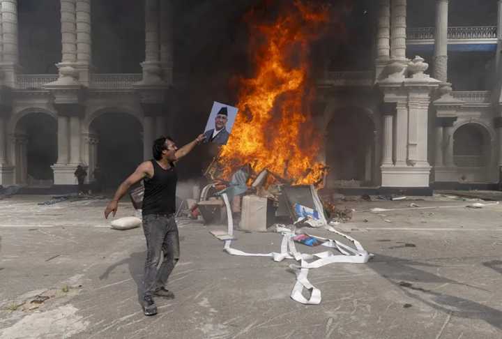 Nepal: Las protestas de la Generación Z provocaron la caída del gobierno comunista