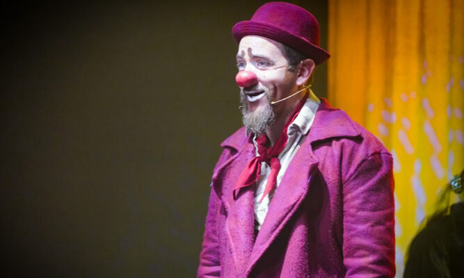 Circo del Sur inauguró septiembre con  funciones a teatro lleno en Punta Arenas