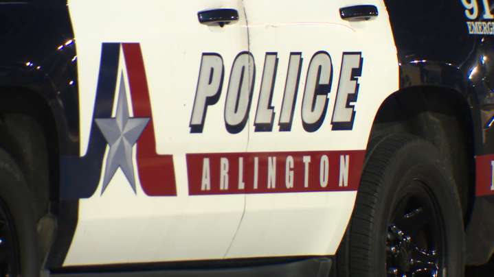 Arlington robbery leads to police chase into Fort Worth
