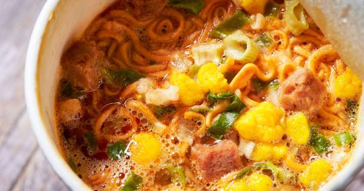 Doctors warn of burn injuries tied to 'Demon Hunters' instant noodle trend