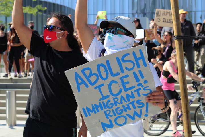 In Southern California, Small Groups of Activists Quietly Undermine ICE Operations