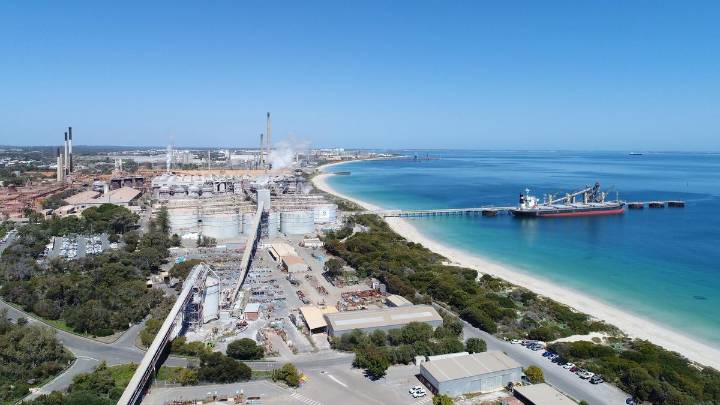 Alcoa confirms permanent closure of Kwinana refinery, 220 West Aussie workers to be sacked