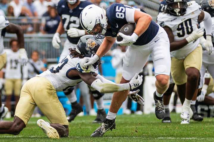 Oregon’s eye-catching effort vs. Oklahoma State, Penn State’s ‘D’ delivers: Big Ten Power Poll