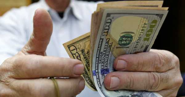 Tras las elecciones, el dólar cripto subió a $1400: advierten una corrida cambiaria