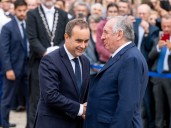 Francia: asumió el nuevo primer ministro Sébastien Lecornu y prometió sacar al país de la crisis