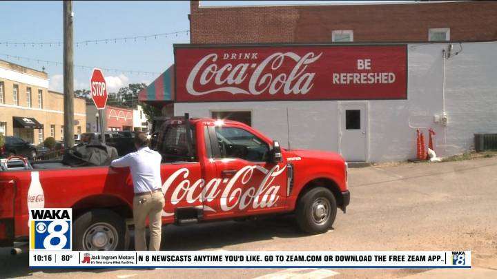 New Coca-Cola mural in Wetumpka honors company and history