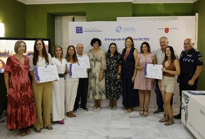 Cuatro empresas y servicios turísticos de Puerto Lumbreras acreditan su calidad y competitividad en el sector