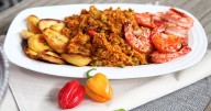 Food news: Nigerian chef aims for rice hotpot record
