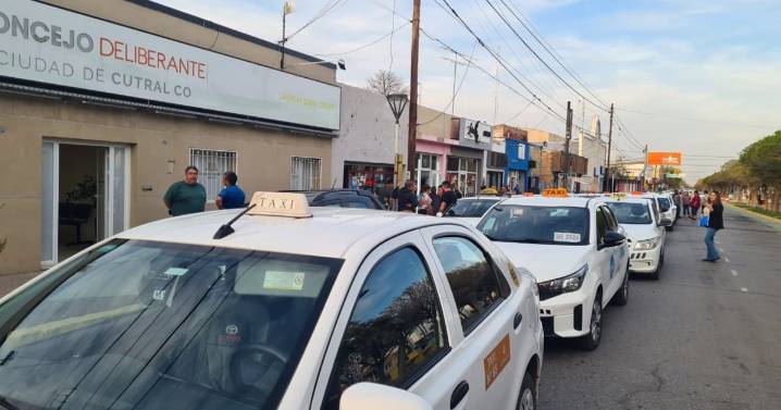 Cutral Co rechazó la llegada de Uber con una ordenanza: taxistas y remiseros festejaron