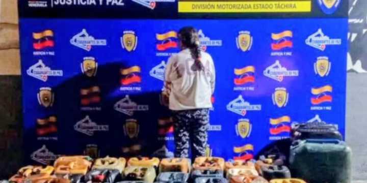 Detienen a una mujer en Táchira por presunta venta ilegal de gasolina en la frontera con Colombia