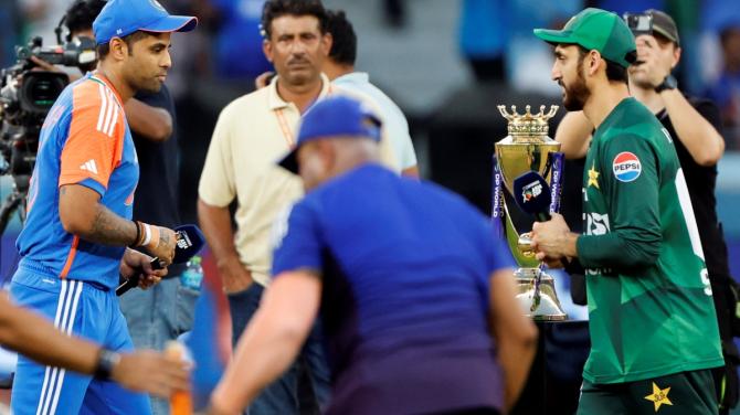 Asia Cup trophy NOT AWARDED to champions India