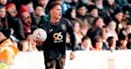 DT de Burnley tomó drástica medida con Oliver Sonne sobre el partido contra Liverpool