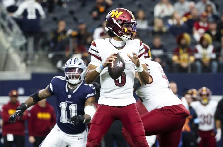 Deadspin | Micah Parsons warns Jayden Daniels, touts Packers' 'horse engine' pass rush
