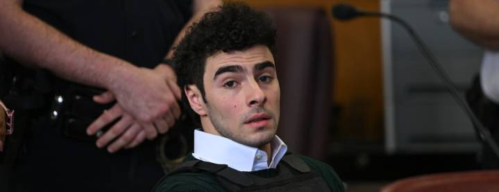 Luigi Mangione Says Linking Him to Blackstone Killer Biases Jury