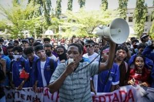 East Timor police fire tear gas on second day of car purchase protests