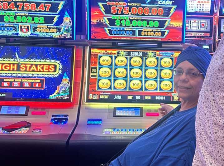 Mass. casino winner: $10 bet wins Lawrence resident jackpot prize