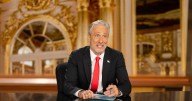 Jon Stewart Blings Up Desk in Devastating Dig on Trump’s Oval Office