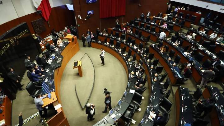 Morena en el Senado busca prohibir cirugías estéticas en menores tras muerte de adolescente