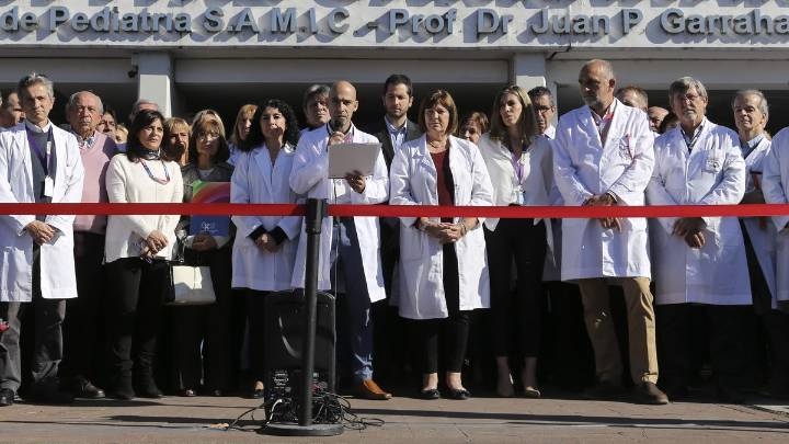Los trabajadores del Garrahan criticaron el veto del Gobierno: "Profundiza la bronca" Así lo manifestó el secretario general de la junta interna de ATE, Alejandro Lipcovich. Dijo que la decisión del P